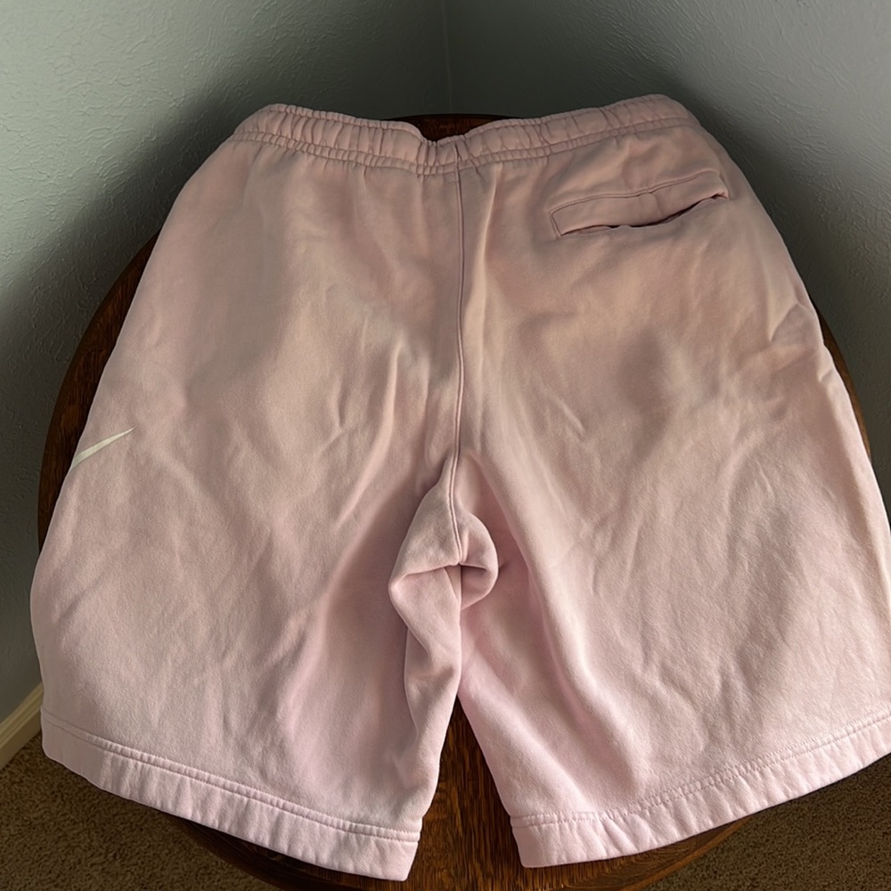 💗 Pink Nike Shorts Sweats - Picture 5 of 6